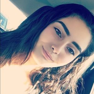 Meet your Posher, Acacia