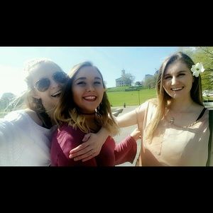 Meet your Posher, Michaela