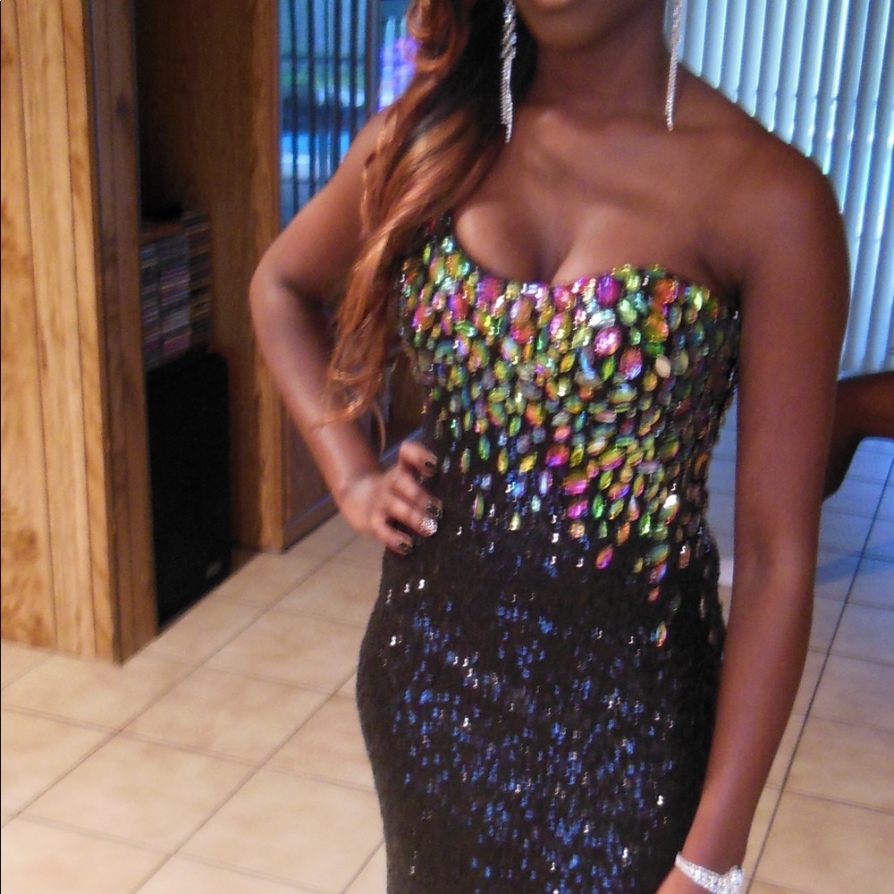 ✨La Femme Prom dress✨