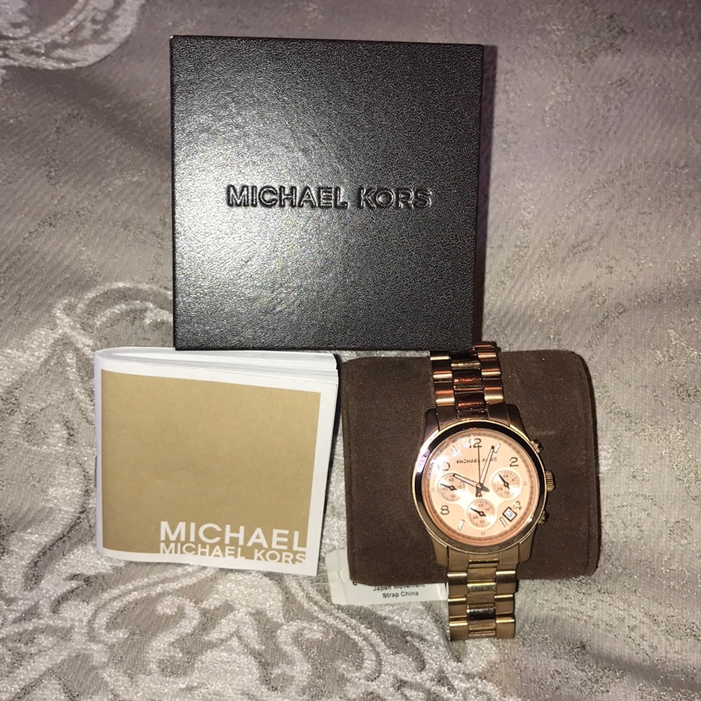 MICHAEL KORS LADIES  ROSE GOLD WATCH