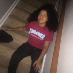 Meet your Posher, Skyla