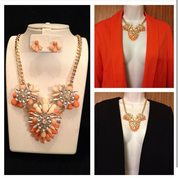 Trio Graphics Necklace - Picture 3 of 3