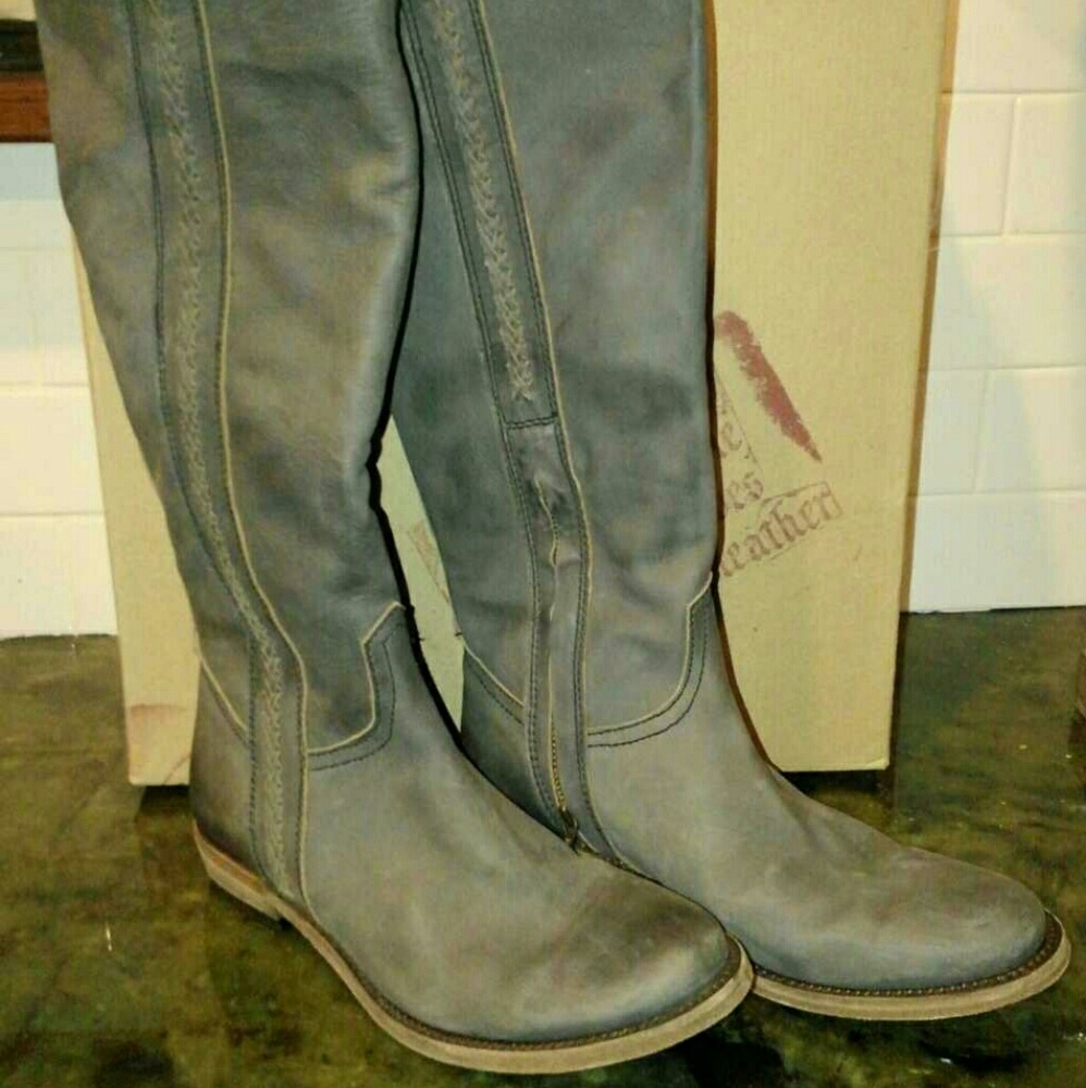 New Liberty Black Boots Vegas Smog Grey 7