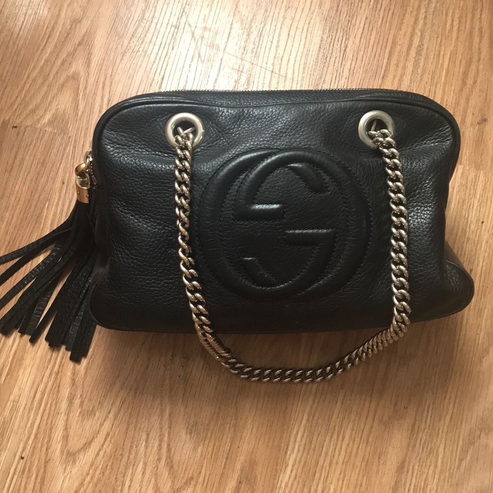 authentic black Gucci leather bag W. Chain/tassel