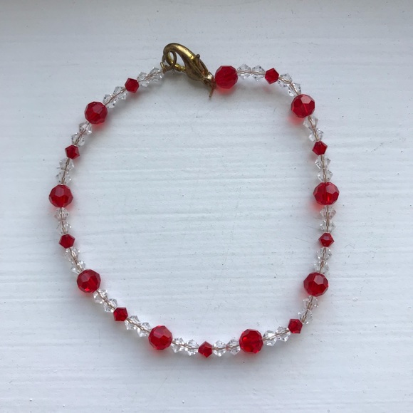 Vintage red & clear (white) beaded bracelet - Picture 6 of 6