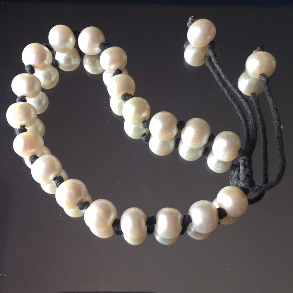 Fresh water pearl bracelet