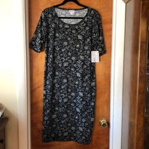 NWT  XL Lularoe Julia black with green pattern