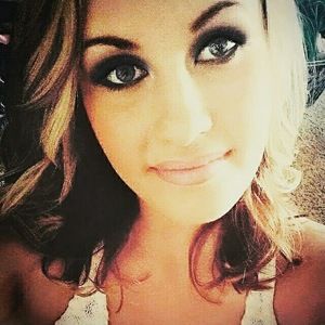 Meet your Posher, Annamarie