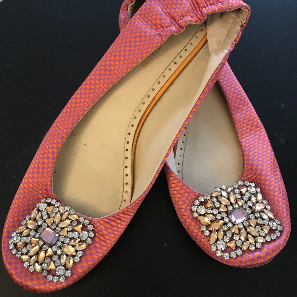 Gently used Adrienne Vittadini flats