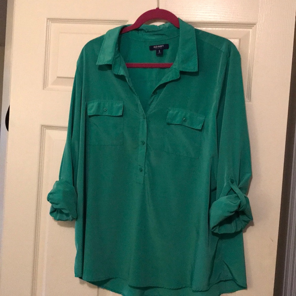 Green Silky 3/4 sleeve  shirt