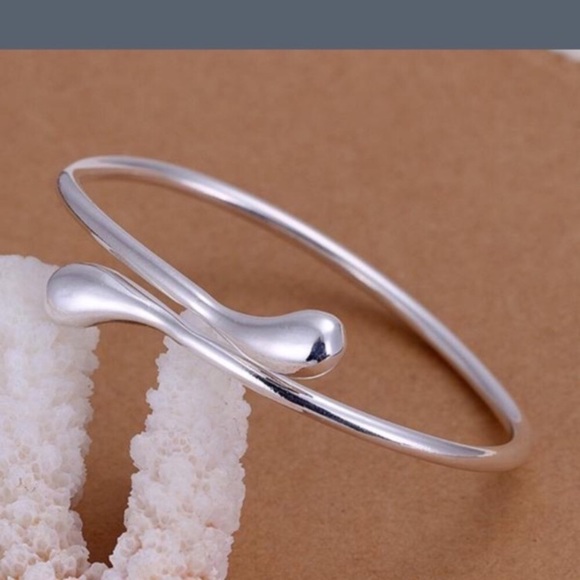 Water drop necklace bracelet ring and earrings - Picture 3 of 5