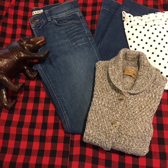 Ann Taylor Polka Dot Long Sleeve Shirt Casual - Picture 3 of 8