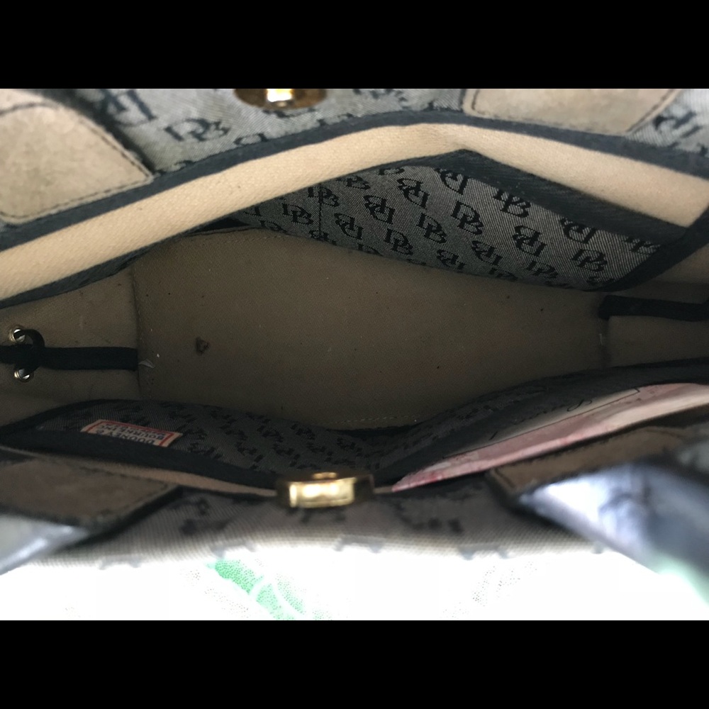 Dooney & Bourke Handbag