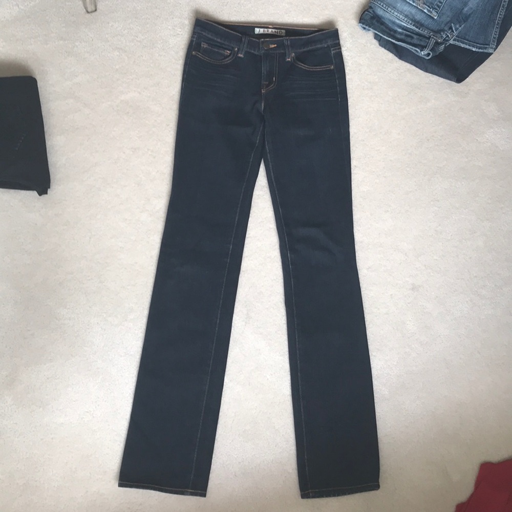 MID RISE cigarette leg dark denim jeans