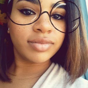 Meet your Posher, Tiara