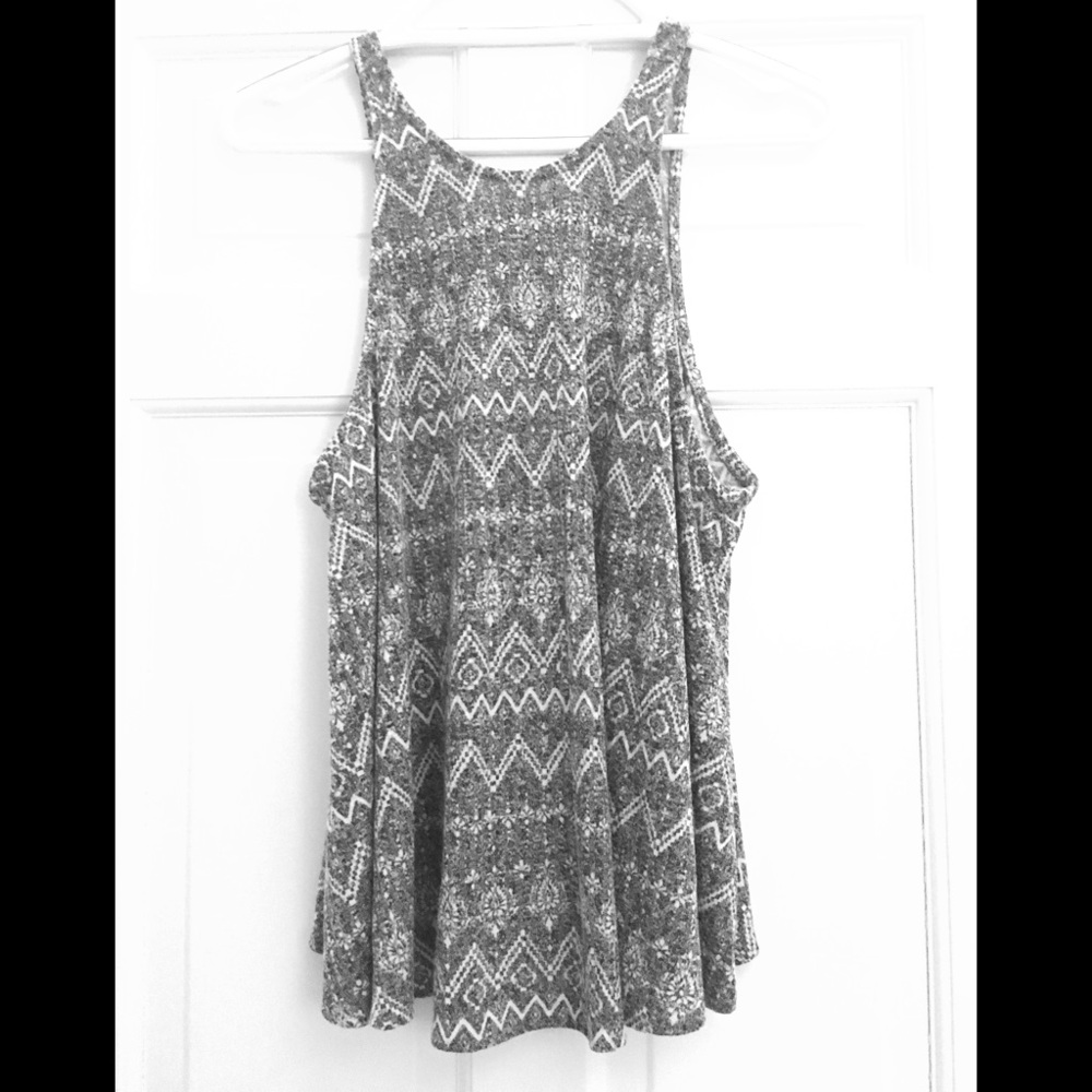 High neck knit gray & white Aztec print tank