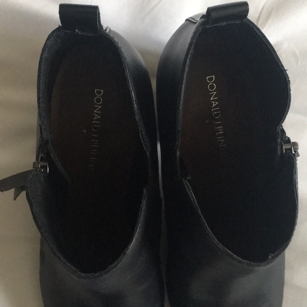🌻SALE🌻Donald J Pliner Black Leather Boots🌻 - Picture 8 of 8