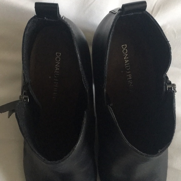 🌻SALE🌻Donald J Pliner Black Leather Boots🌻 - Picture 8 of 8