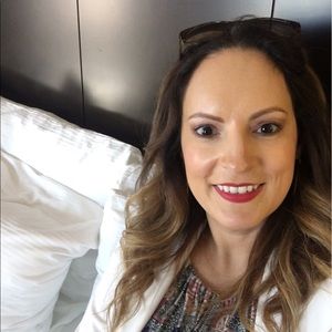 Meet your Posher, Veronica