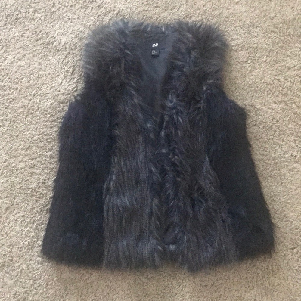 H&M faux fur vest