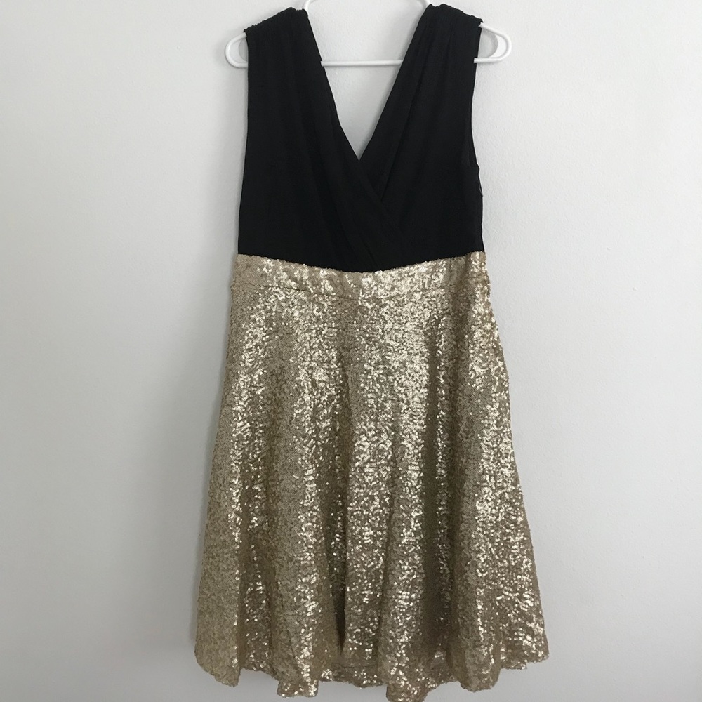 BLACK GOLD SEQUINED TORRID DRESS