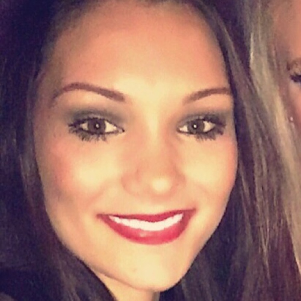 Meet your Posher, Hannah