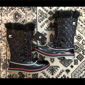Sorel Tofino Cate lightweight boots