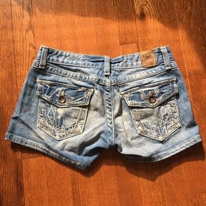 TODAY ONLY ✨BKE Madison Jean Shorts