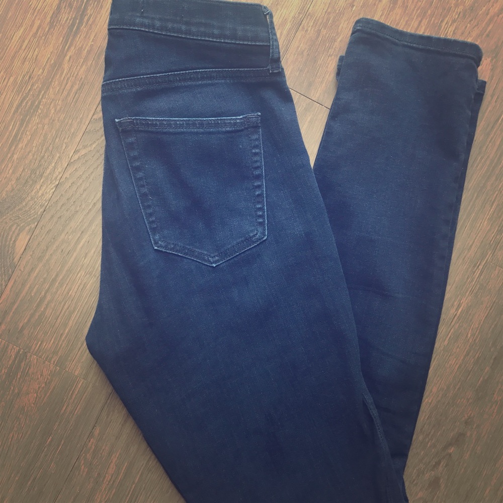 Gap slim leg dark wash jeans