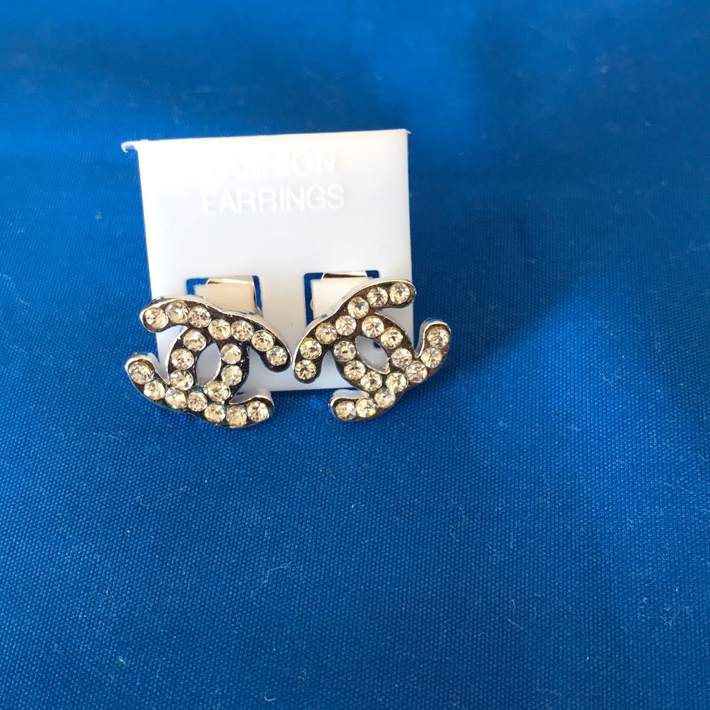 White stone earrings