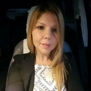 Meet your Posher, Dana