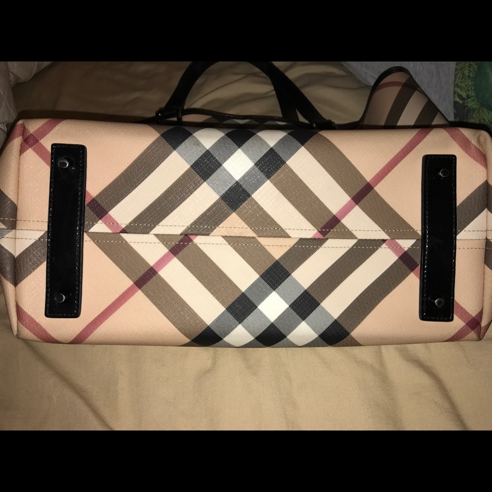 Handbag Burberry 100% authentic - Picture 2 of 4