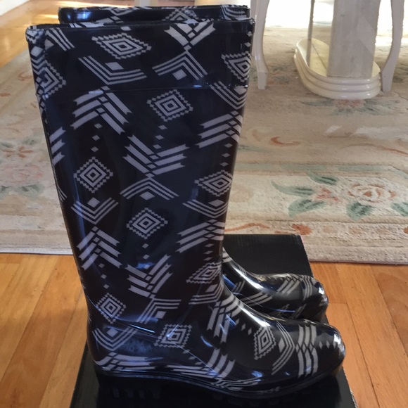 Charlotte Russe Shoes - CHARLOTTE RUSSE RAIN BOOTS