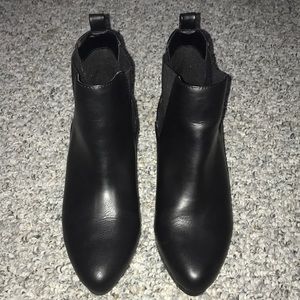 Chelsea boots
