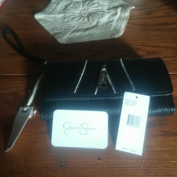 Jessica Simpson Handbags - JESSICA SIMPSON GENUINE LEATHER WALLET Bnwt