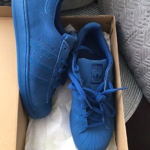 Superstar Adidas blue size 5.5 kids (7 women’s).