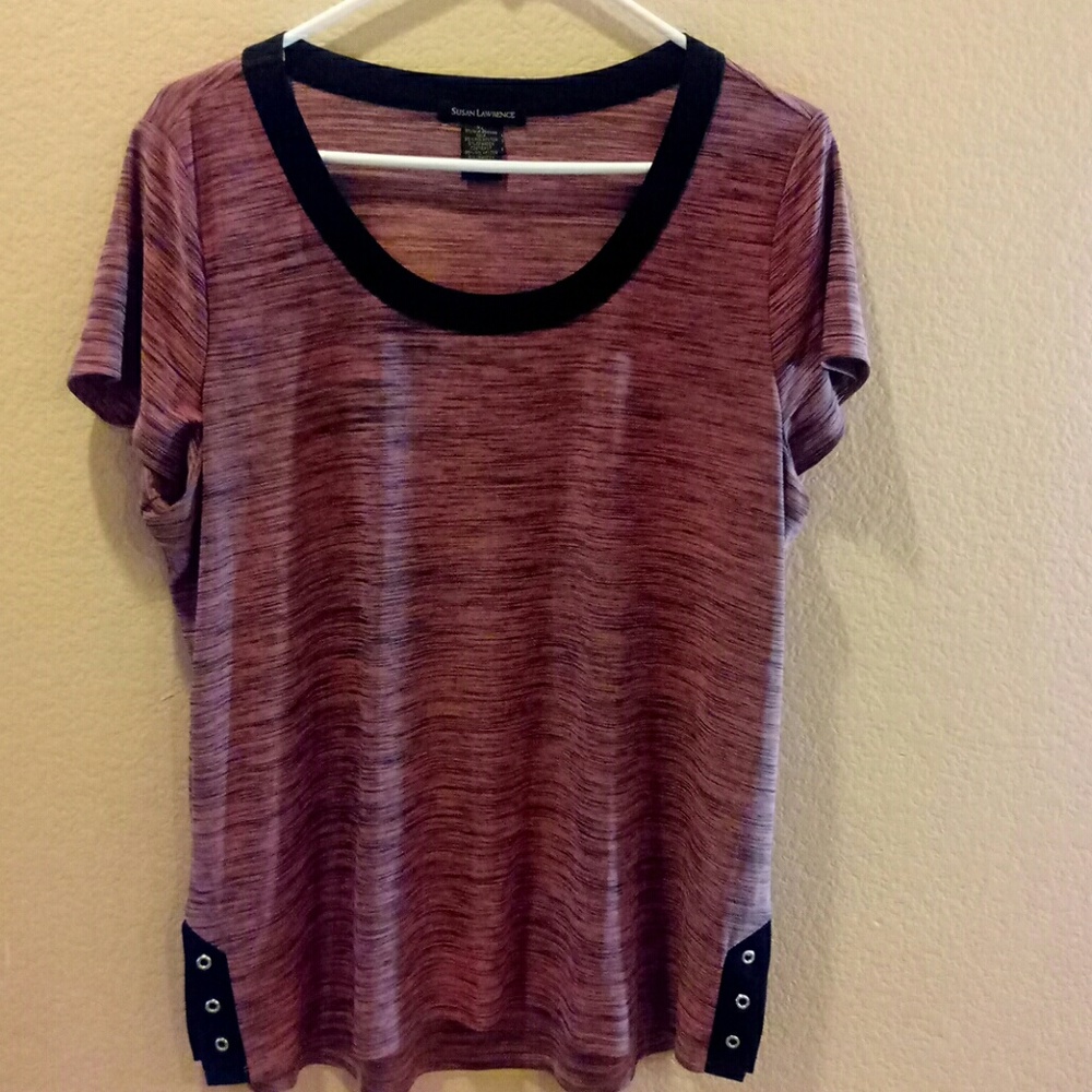 Womens top/blouse