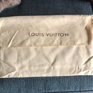 100% intact LV Dust Cover