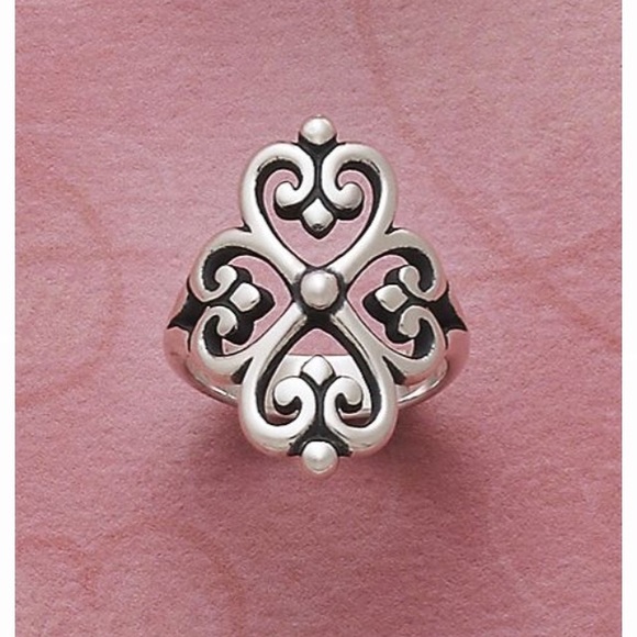 LOOKING FOR THIS RING - Picture 1 of 1