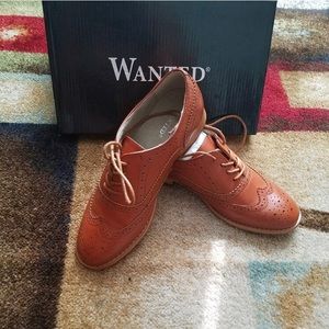 Tan oxford wingtip shoes (Wanted)