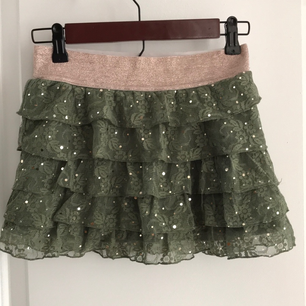 Justice girls green gold holiday ruffle skirt sz10