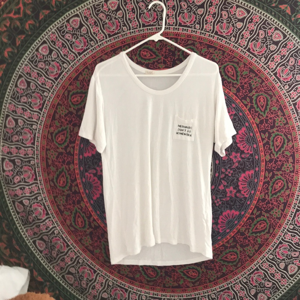 BRANDY MELVILLE “MERMAIDS DONT DO HOMEWORK” SHIRT