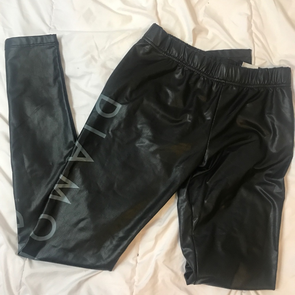 Diamond Supply Co 100% PU Leather females small