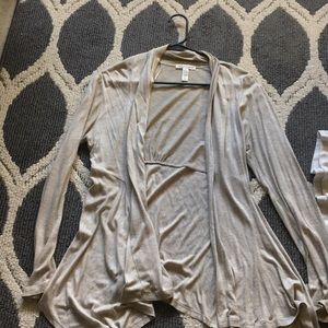 Very pretty Cardigan!