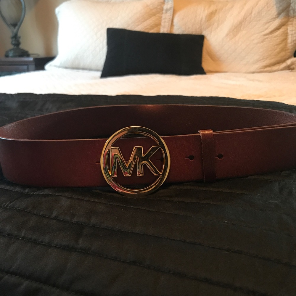 Michael Kors belt. Women's small
