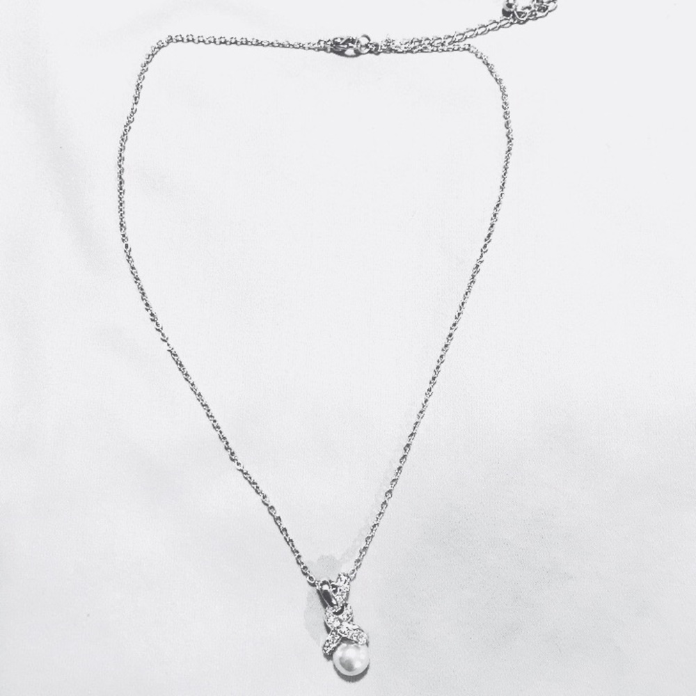 Pearl & Crystal Silver Pendant Necklace