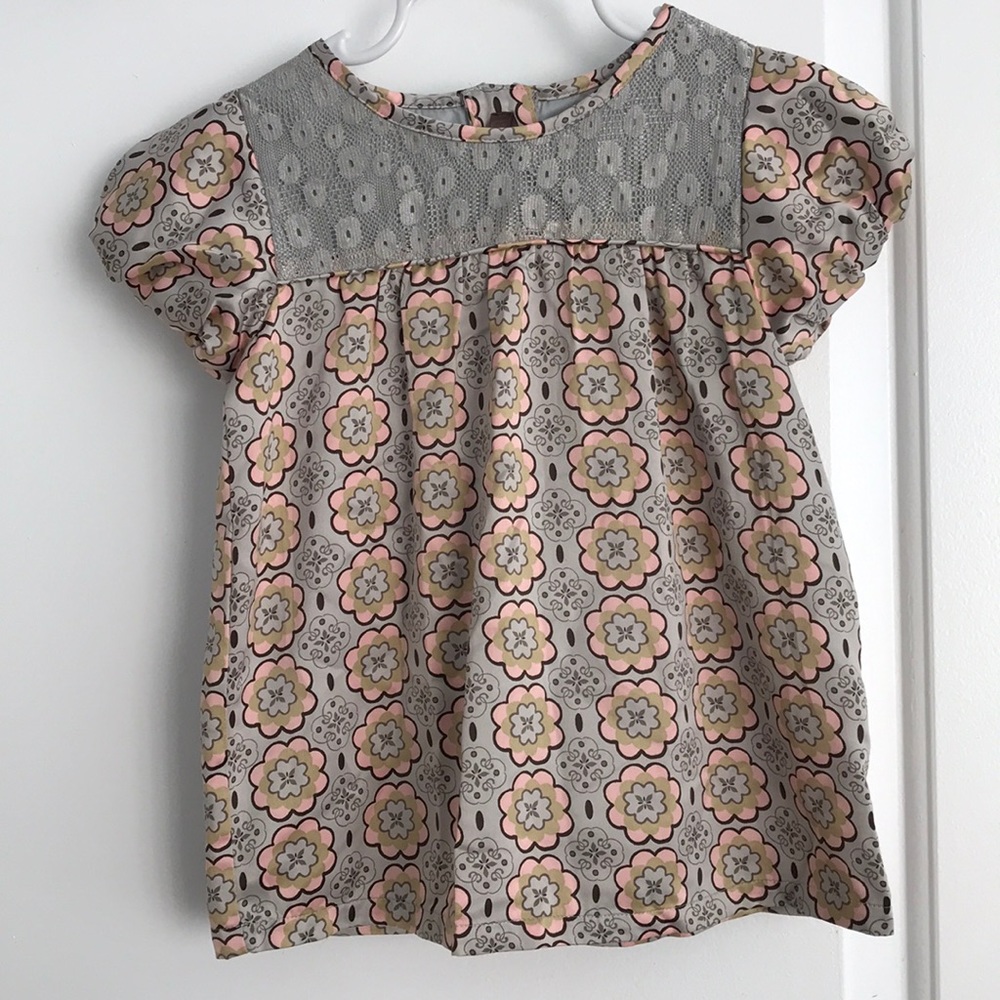 Old navy toddler girls pretty loose top size 5T