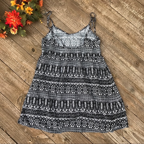 Tribal Print Dress - Picture 2 of 8