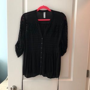 Black 3/4 Sleeve Blouse
