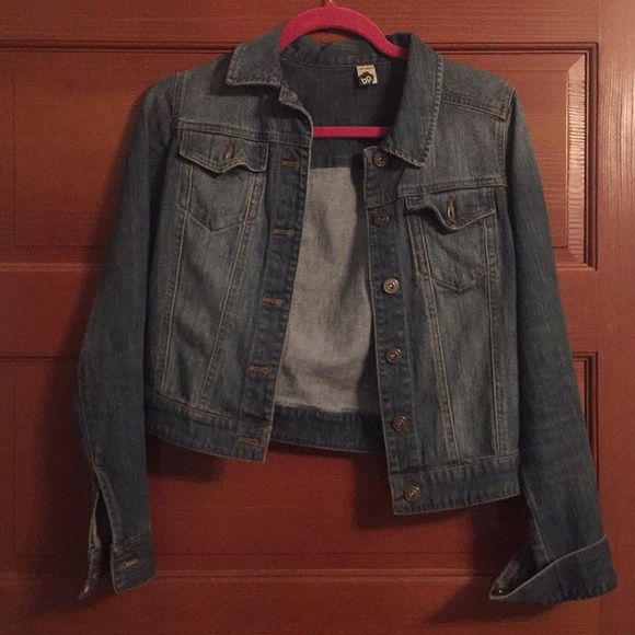 Jean jacket - Picture 1 of 1